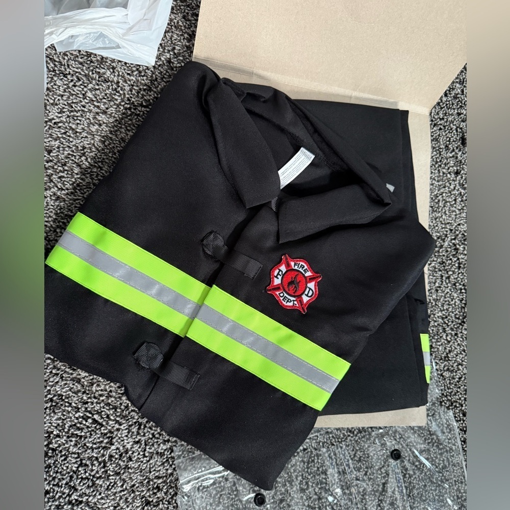 NEW Firefighter kids Costume - Picture 2 of 2